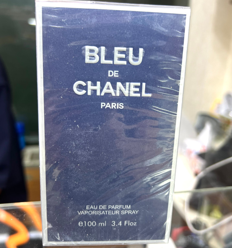 ادو پرفیوم مردانه مدل Bleu De Chanel حجم 100 میلیلیتر